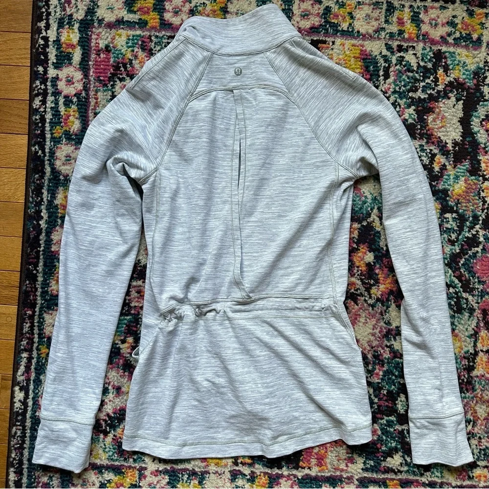 Lululemon Sunshine Salutation Jacket Womens 6 Gray